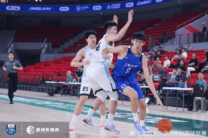U21与CUBAL对抗赛：郭丰玮16分17板，上海86-66湖南工业大学