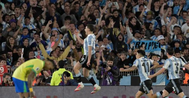 开云在线-巴西队咋了？停在时间里 落后于时代 忽视新趋势！